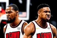 库里NBA新秀赛季科比肘击事件：裁判无视与成长之路