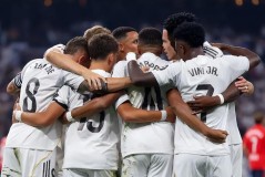 西甲联赛焦点战：皇家奥维耶多vs巴塞罗那，索尔·托雷斯领衔对决