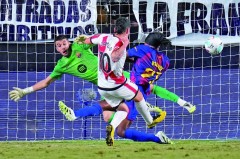 卢克巴：RB莱比锡新星成为欧洲足坛热门后卫转会目标